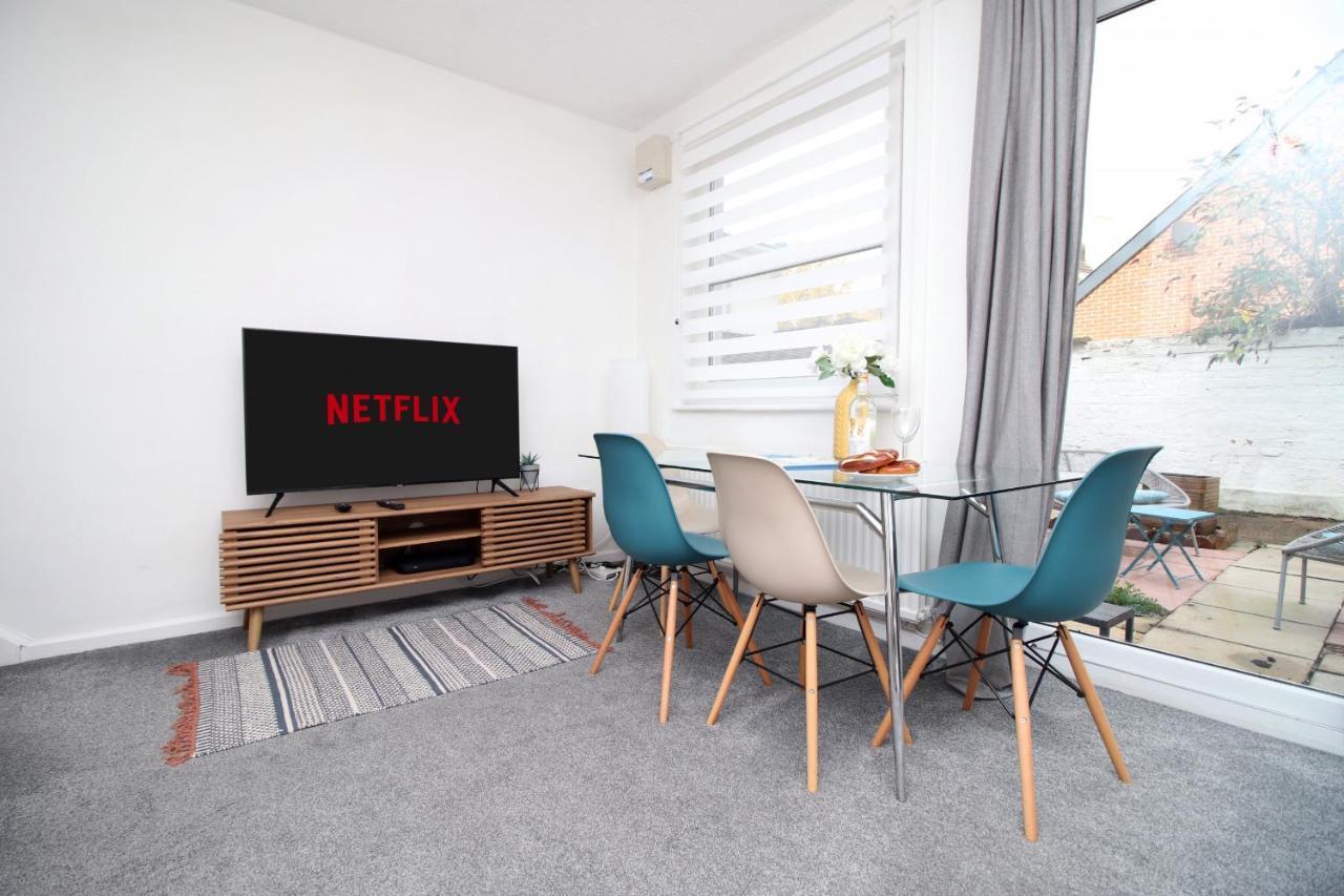 K Suites - Selkirk Street Челтнъм Екстериор снимка